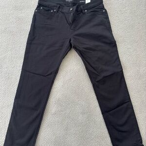 Banana Republic Men's Black Skinny Fit Traveler Pant